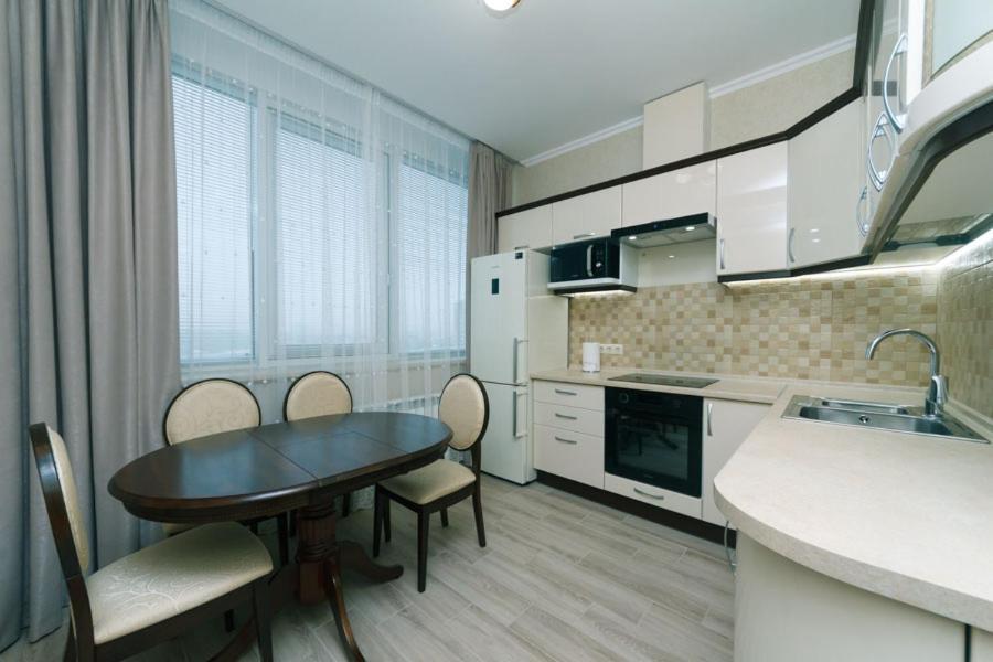 Apart Assistant On Smart Plaza Kiev Buitenkant foto