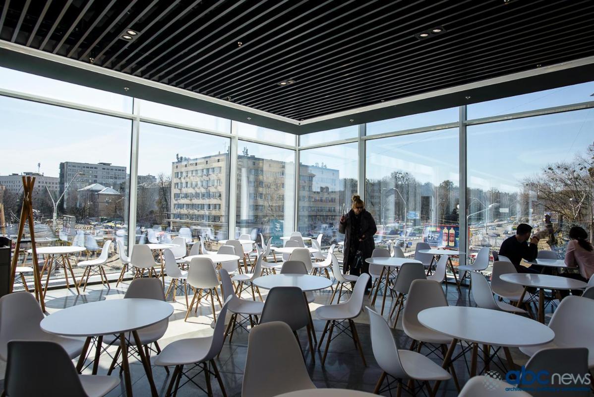 Apart Assistant On Smart Plaza Kiev Buitenkant foto