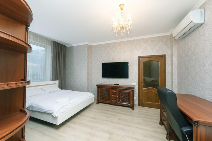 Apart Assistant On Smart Plaza Kiev Buitenkant foto